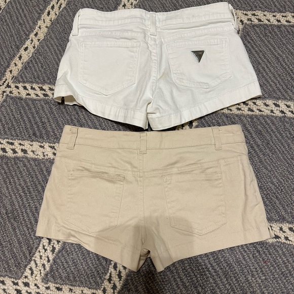 Bundle of two Guess Shorts - Picture 2 of 4
